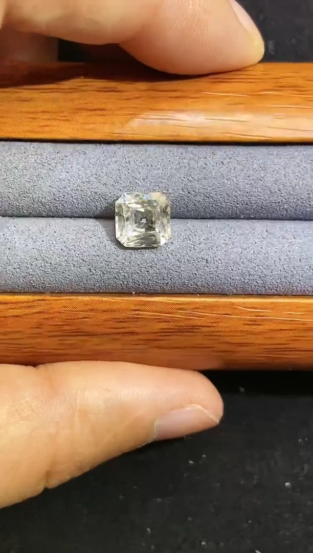 【闪购商品】定制蓝宝石定制未镶嵌2.22克拉天然