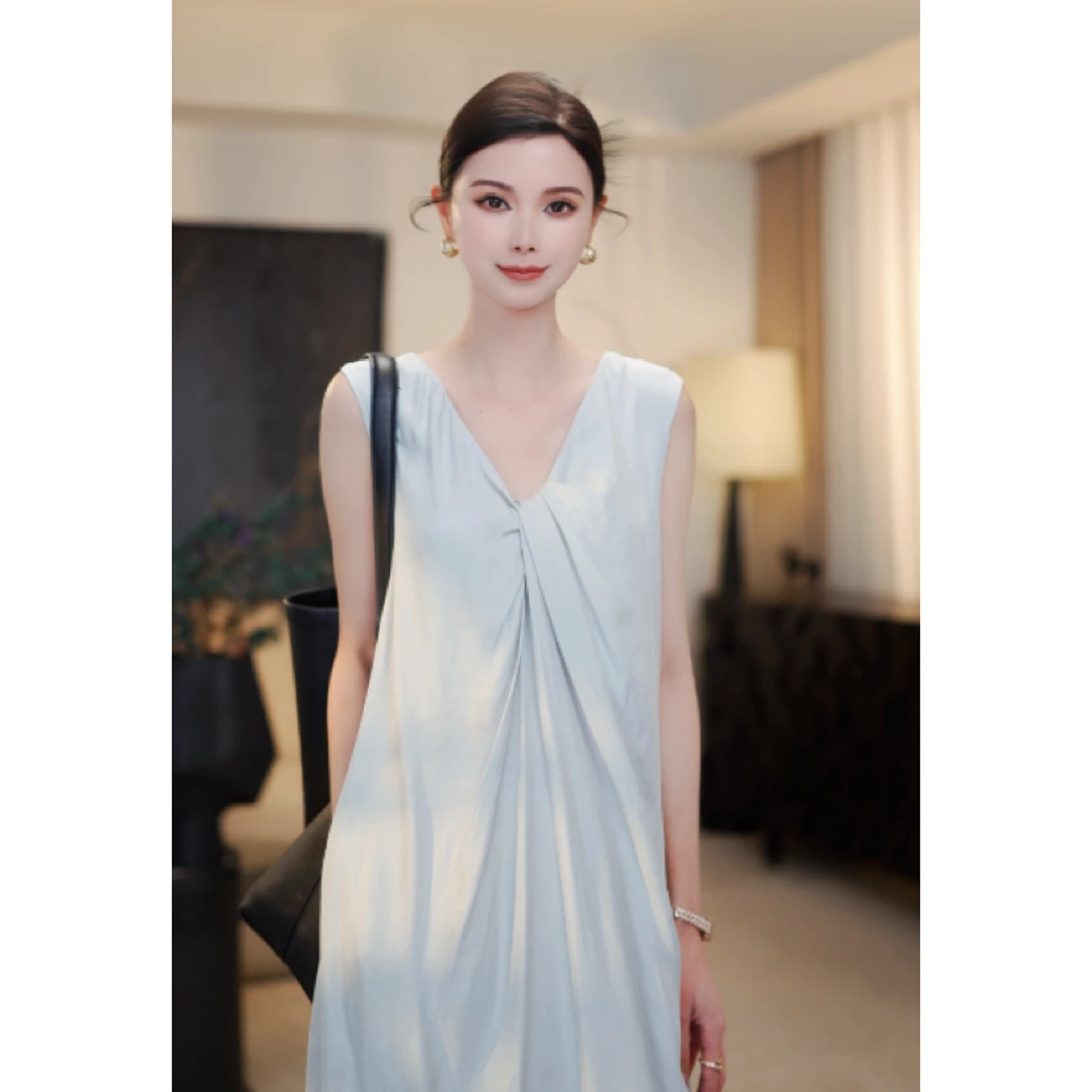 红人街头欧若风穿搭气质V领扭结背心裙宽松度假风连衣裙yn327