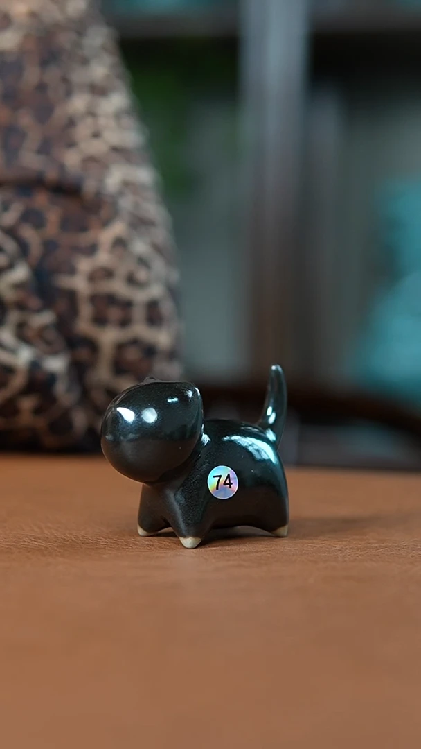 瓷片乌金釉小猫咪茶宠一级