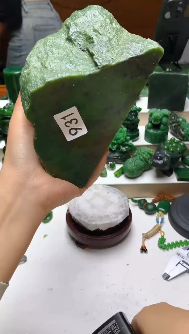 未镶嵌和田玉（碧玉）珠宝半成品0
