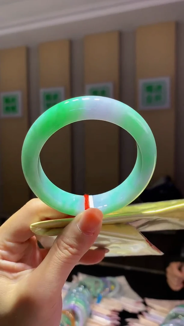 未镶嵌手镯翡翠-C176 圈口56