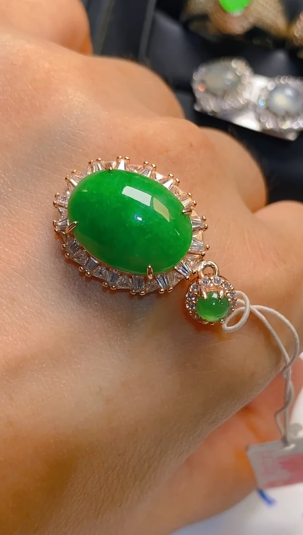 翡翠银S925镶嵌耳饰天然