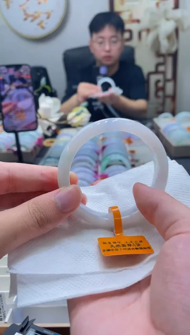未镶嵌手镯翡翠023-57