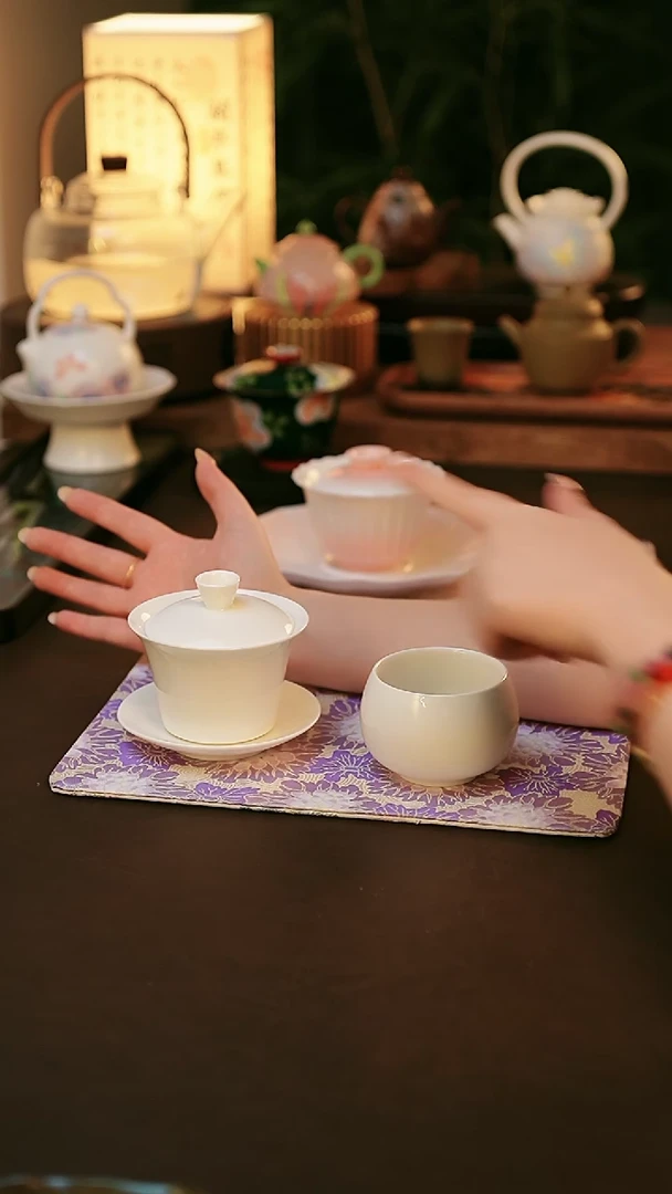 陶瓷茶具羊脂玉一盖碗一杯
