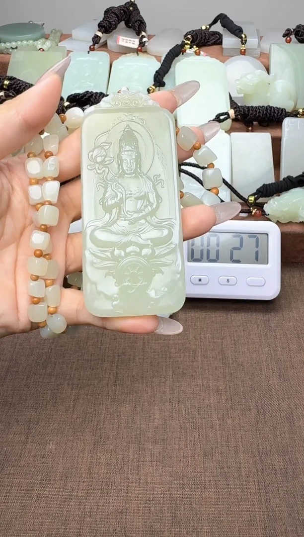颈饰未镶嵌和田玉1