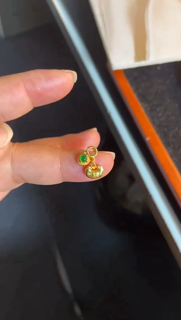 吊坠(不含链)银S925镶嵌翡翠1