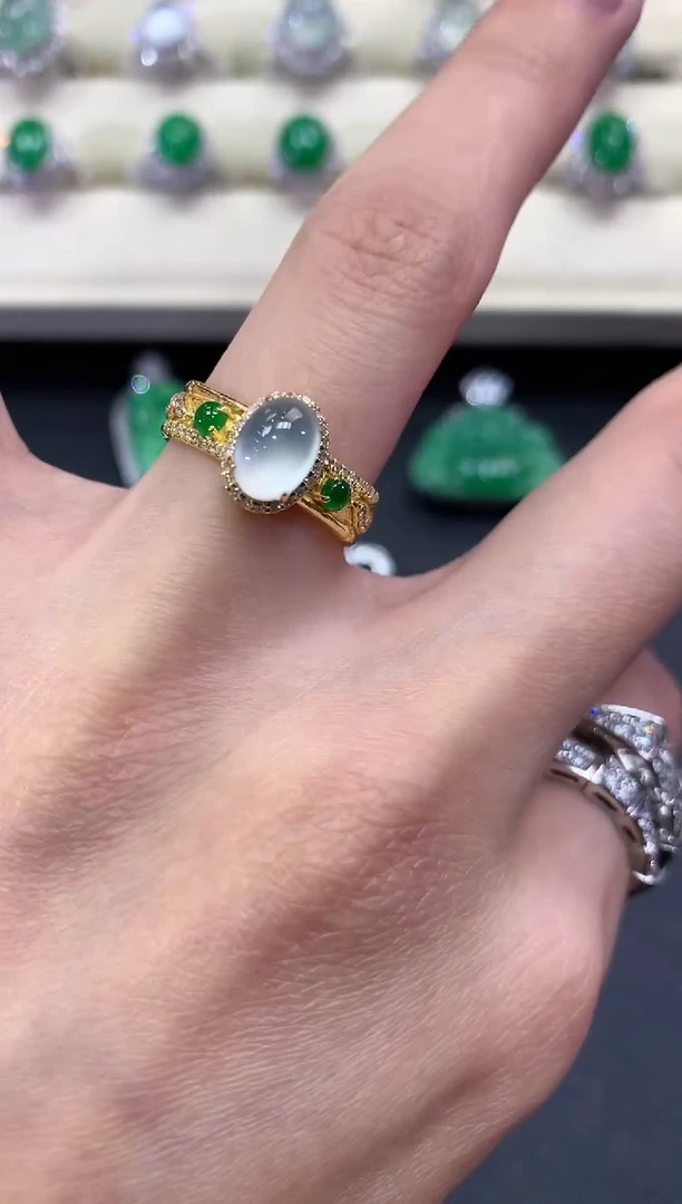 【闪购商品】翡翠戒指18K金镶嵌a57