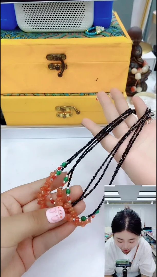 玛瑙/玉髓颈饰合金17100红微笑链