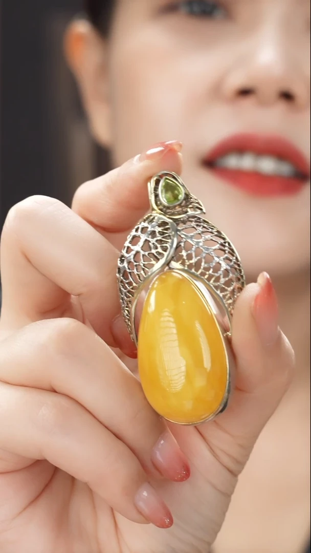 琥珀吊坠(不含链)未镶嵌把****来福利蜜蜡吊坠