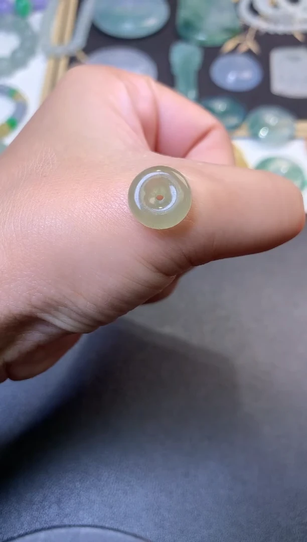 未镶嵌定制翡翠毛货