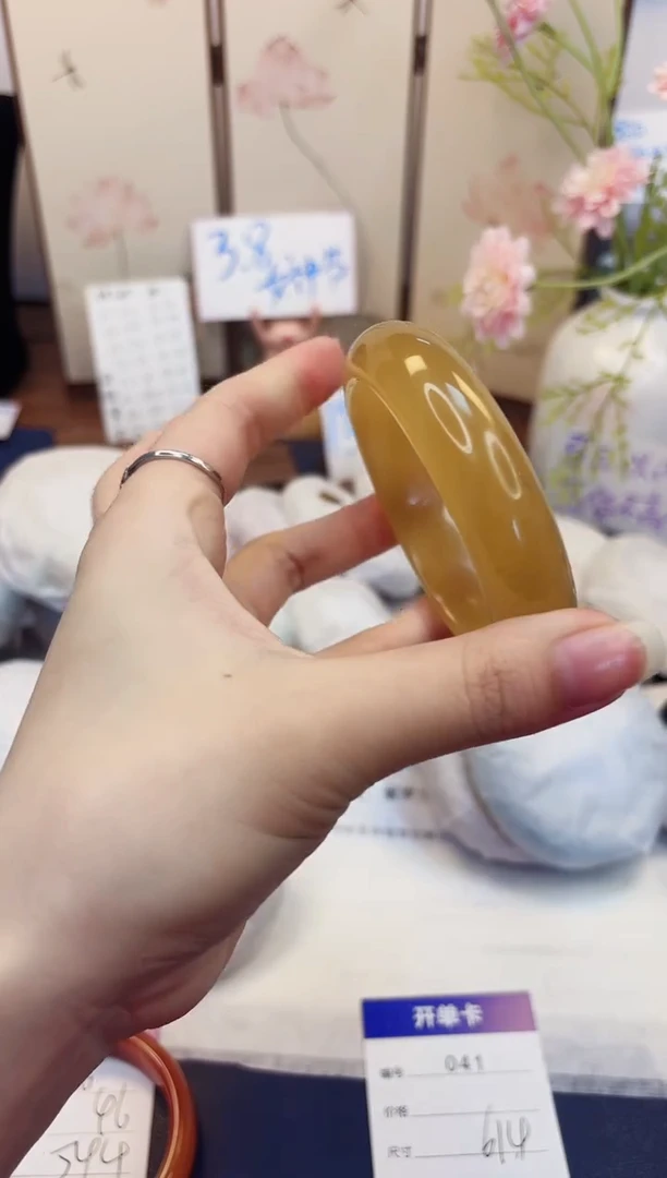 【闪购商品】石英质玉手镯未镶嵌41-财气镯-圈口61