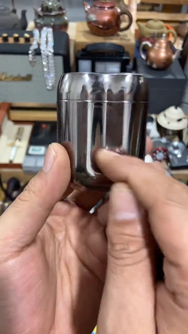 瓷片闪购商品   如图所示