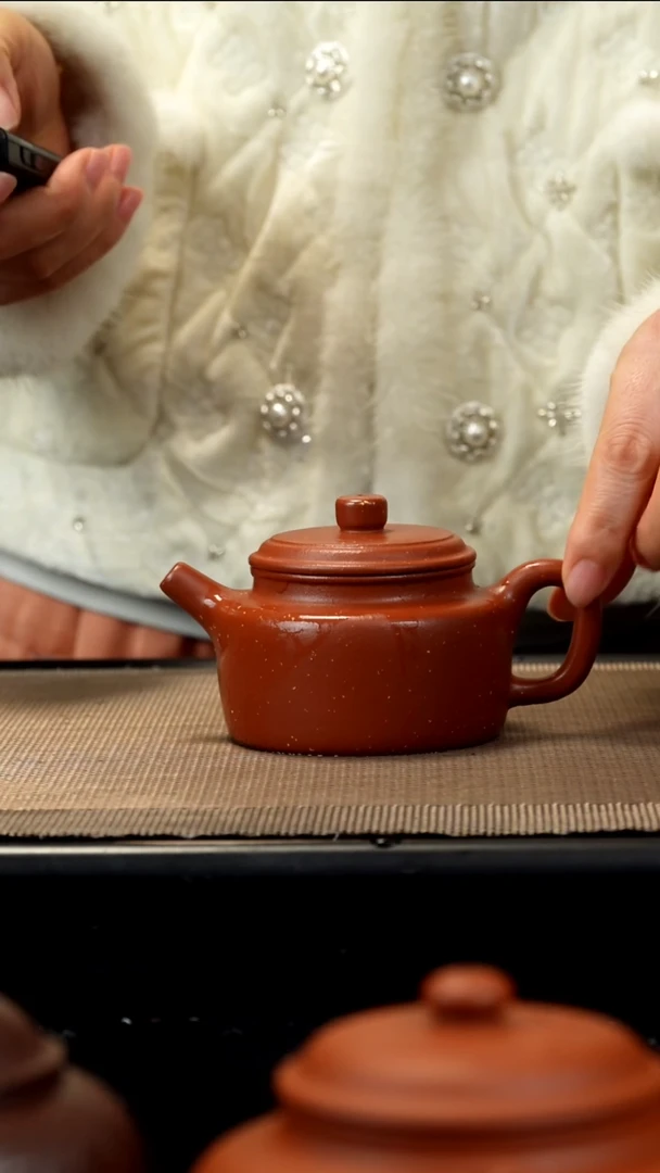 紫砂茶盏朱泥铺砂德钟210CC微瑕