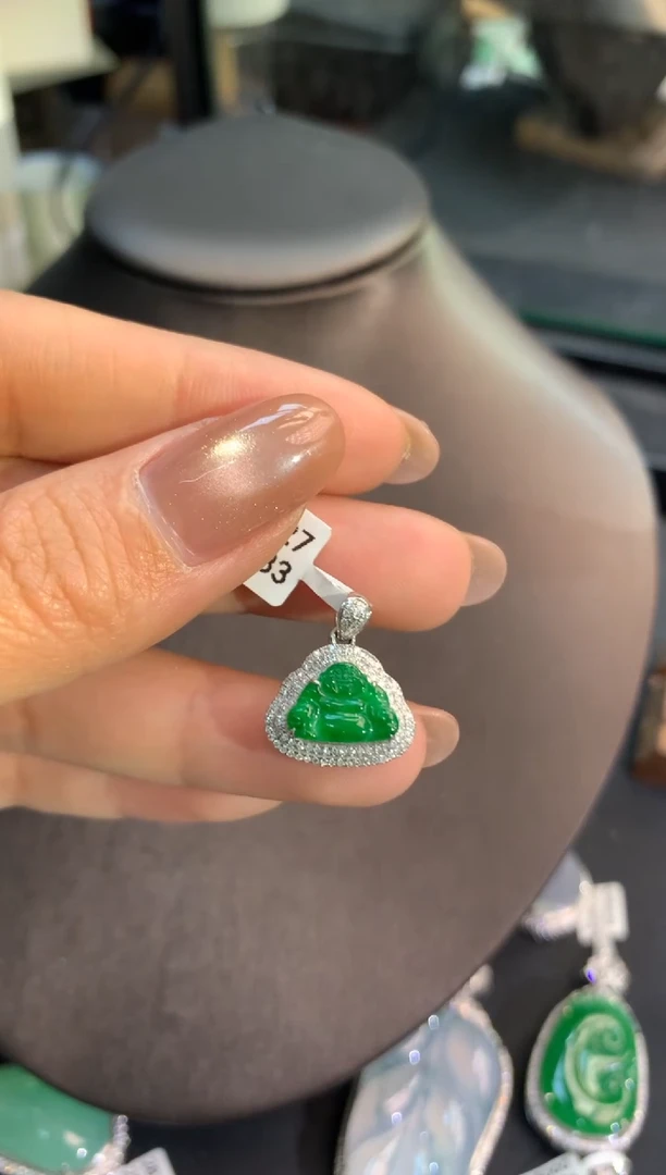 【闪购商品】翡翠吊坠(不含链)18K金镶嵌吊坠