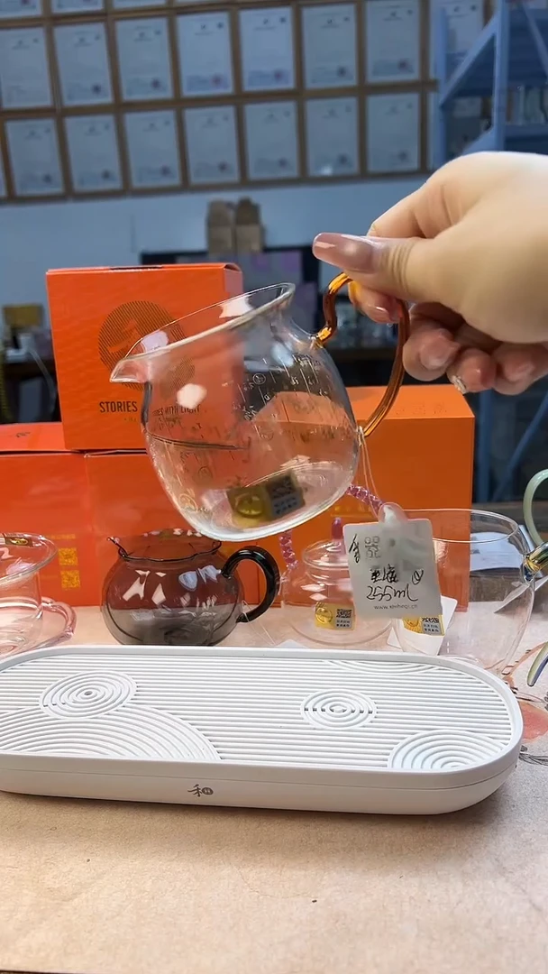 美满琥珀，，，，，，，