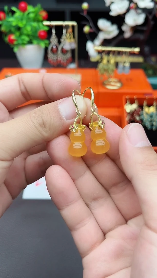 玛瑙/玉髓耳饰未镶嵌333000