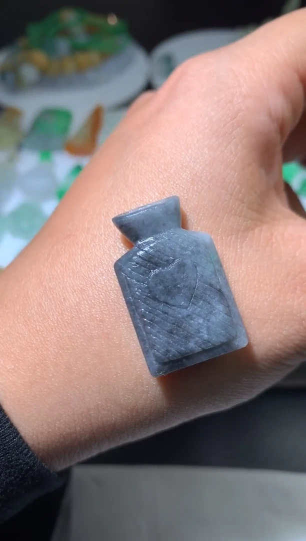 未镶嵌定制翡翠毛货