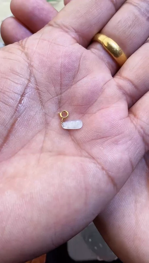 【闪购商品】翡翠颈饰18K金镶嵌翡翠