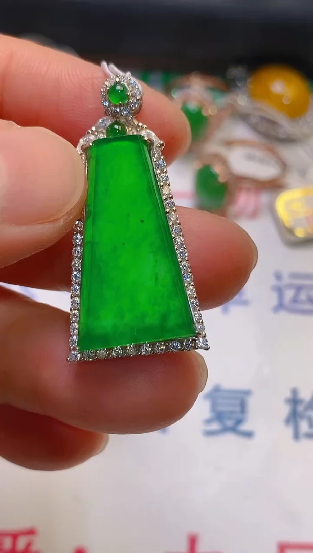 【闪购商品】翡翠耳饰银S925镶嵌天然A货翡翠1