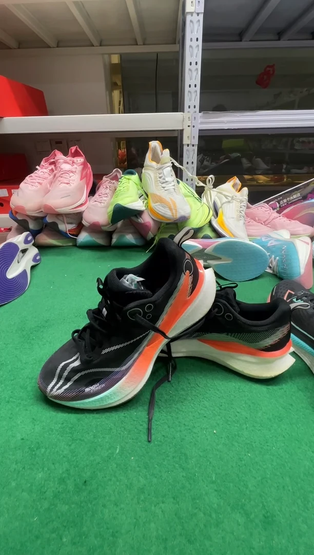 战这是个大鞋店家的鞋027