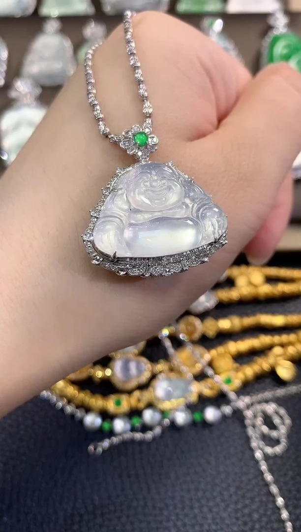 翡翠18K金镶嵌吊坠(不含链)春日珠宝 C45