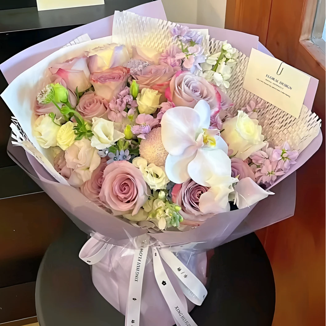 【紫色爱恋】11朵紫玫瑰混搭蝴蝶兰花束送 女友闺蜜生日礼物生日花束生日鲜花女士花店送花 上门