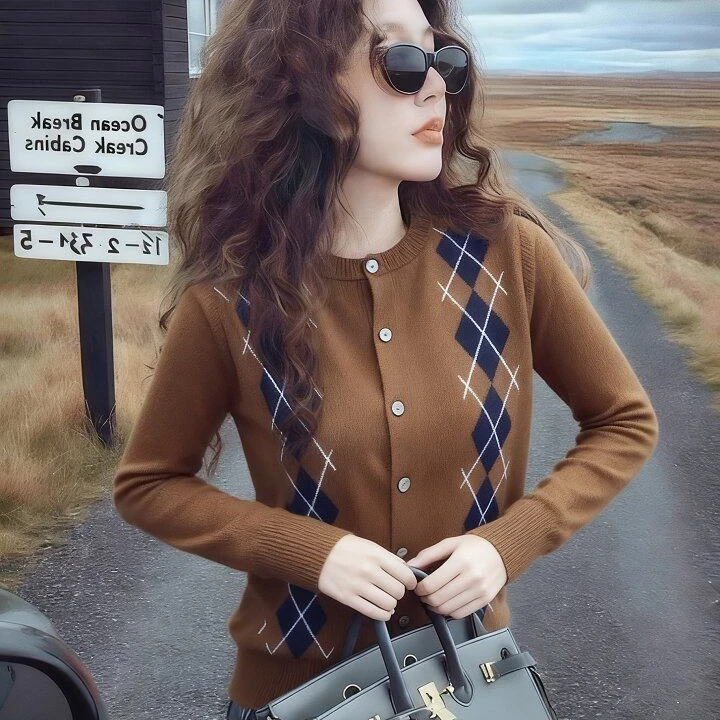 [工厂直销上衣]秋冬款复古菱格针织衫显瘦通勤百搭圆领开衫99188