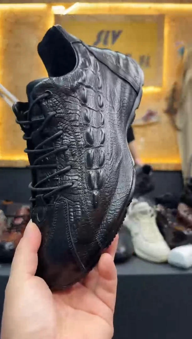 磨砂皮（牛皮）44码黑色7616