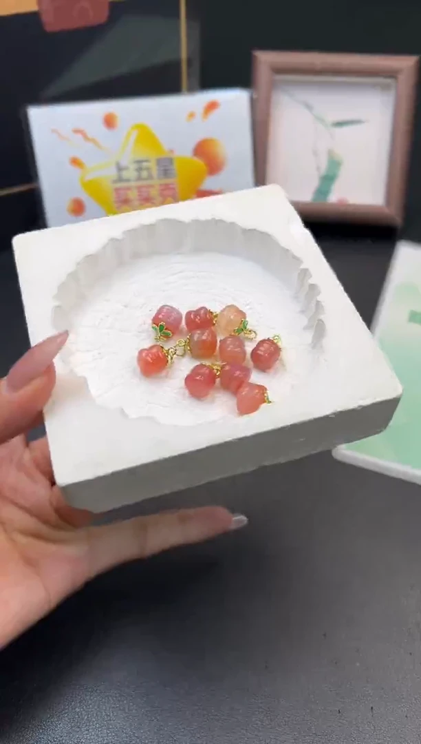 未镶嵌颈饰玛瑙/玉髓柿子-25082901A-多样性发一