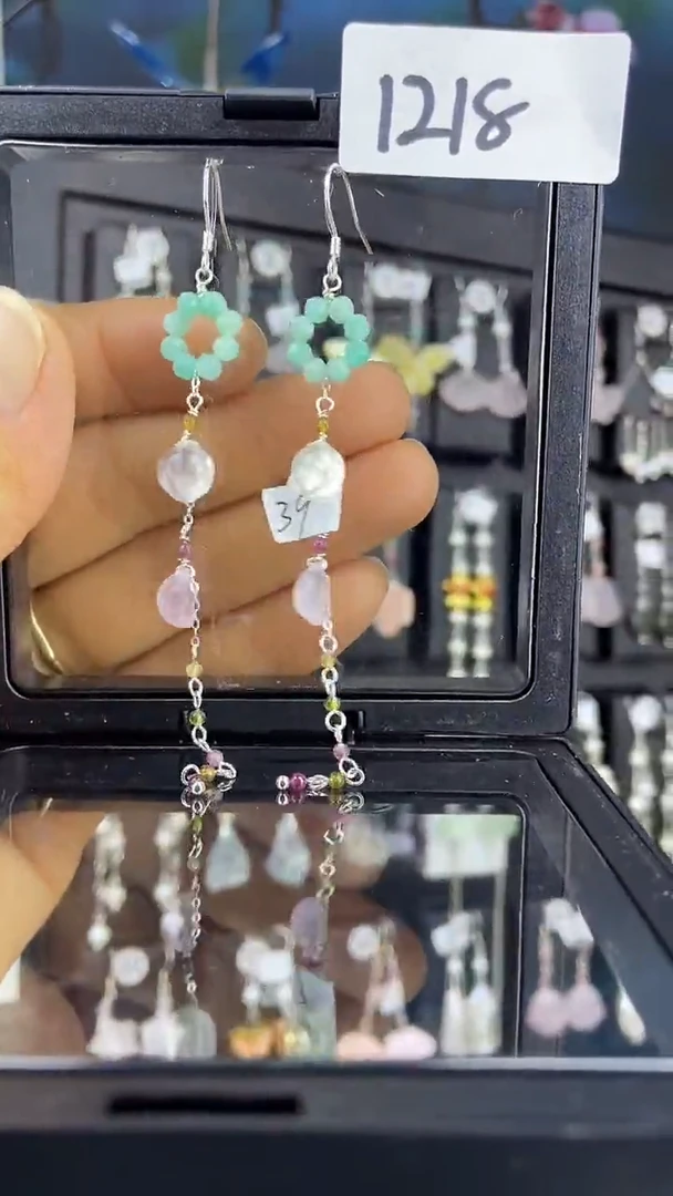 未镶嵌锂辉石1喜欢拍