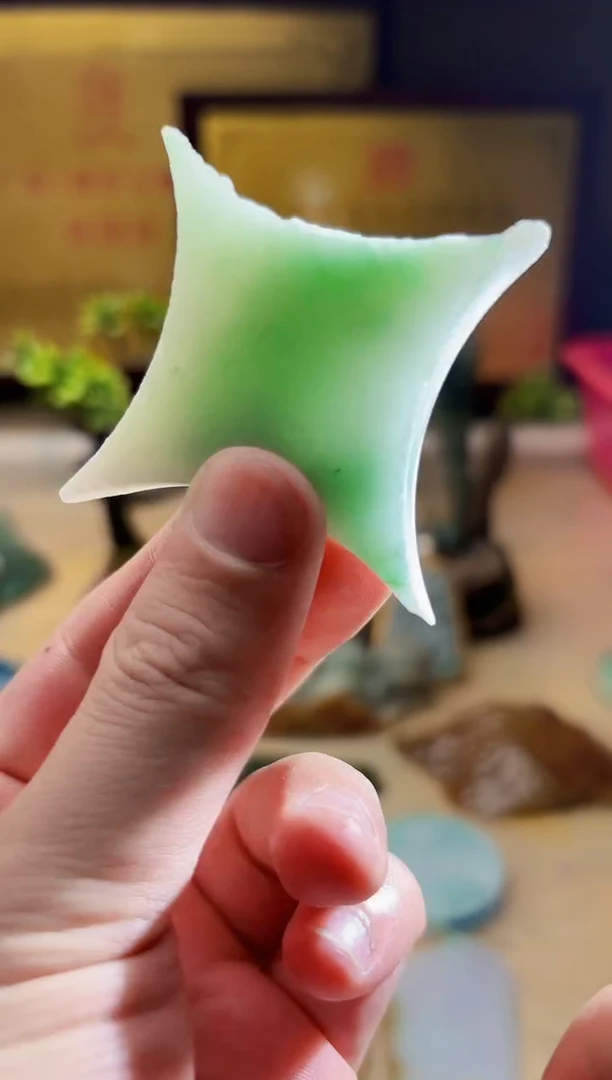 翡翠挂件未镶嵌A货张麦9208