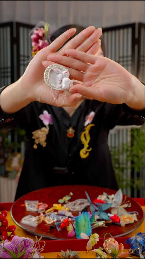 刺绣非遗苏绣绒花