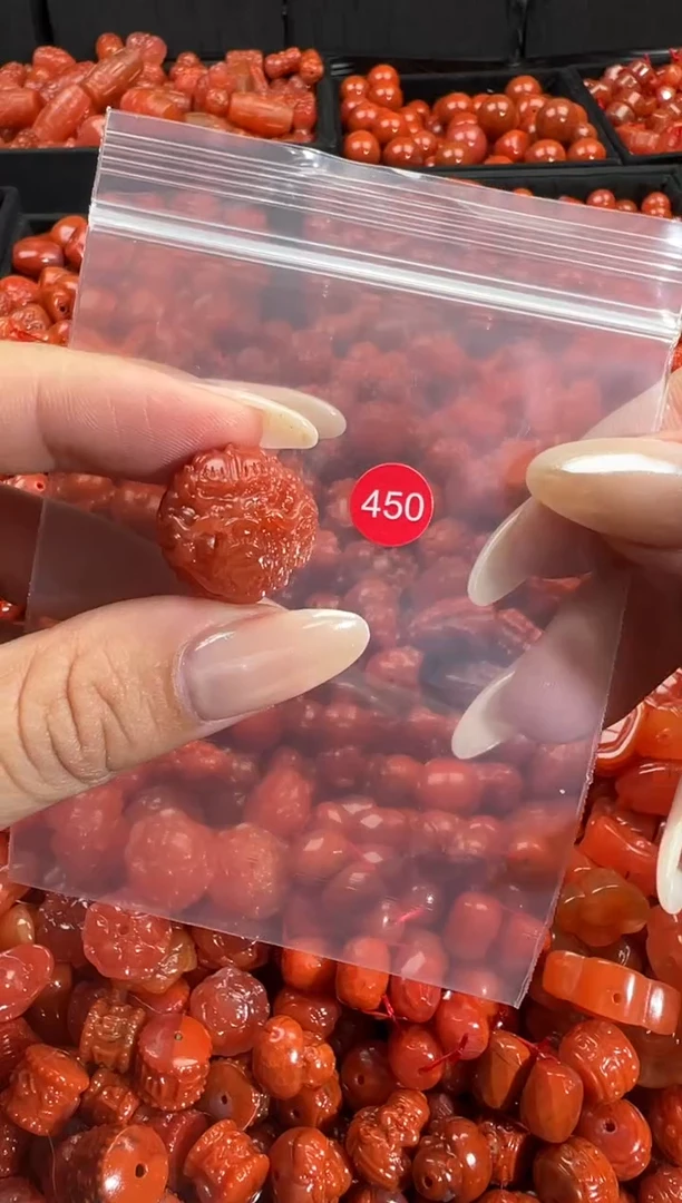 颈饰未镶嵌南红玛瑙1