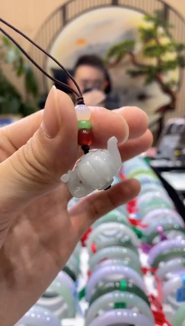 【闪购商品】翡翠颈饰未镶嵌000001424/多样性发货仅发其一
