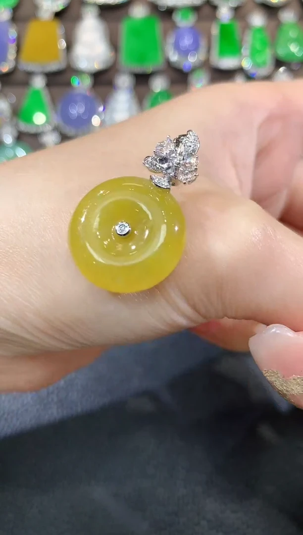 吊坠(不含链)18K金镶嵌翡翠c40