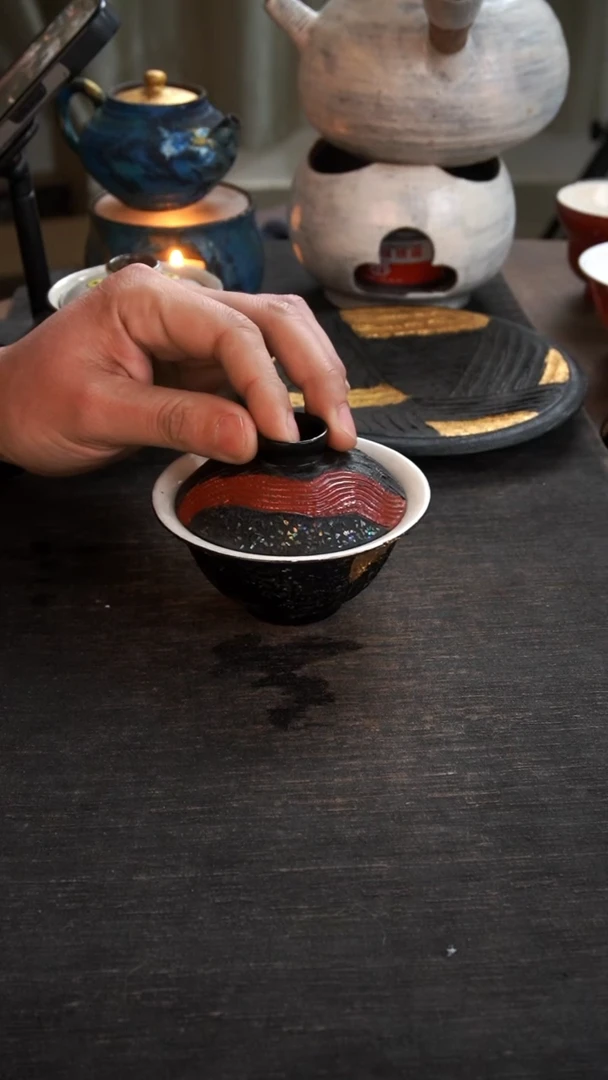 【闪购商品】其他大漆红金螺钿盖碗661