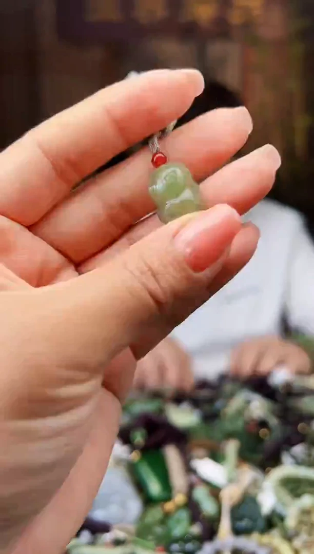 颈饰未镶嵌和田玉多样性发货拍一发一