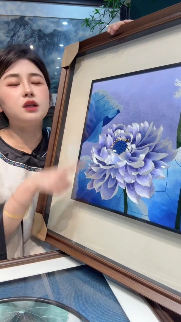 刺绣非遗苏绣手工刺绣单面绣蓝盒框中框胡桃木