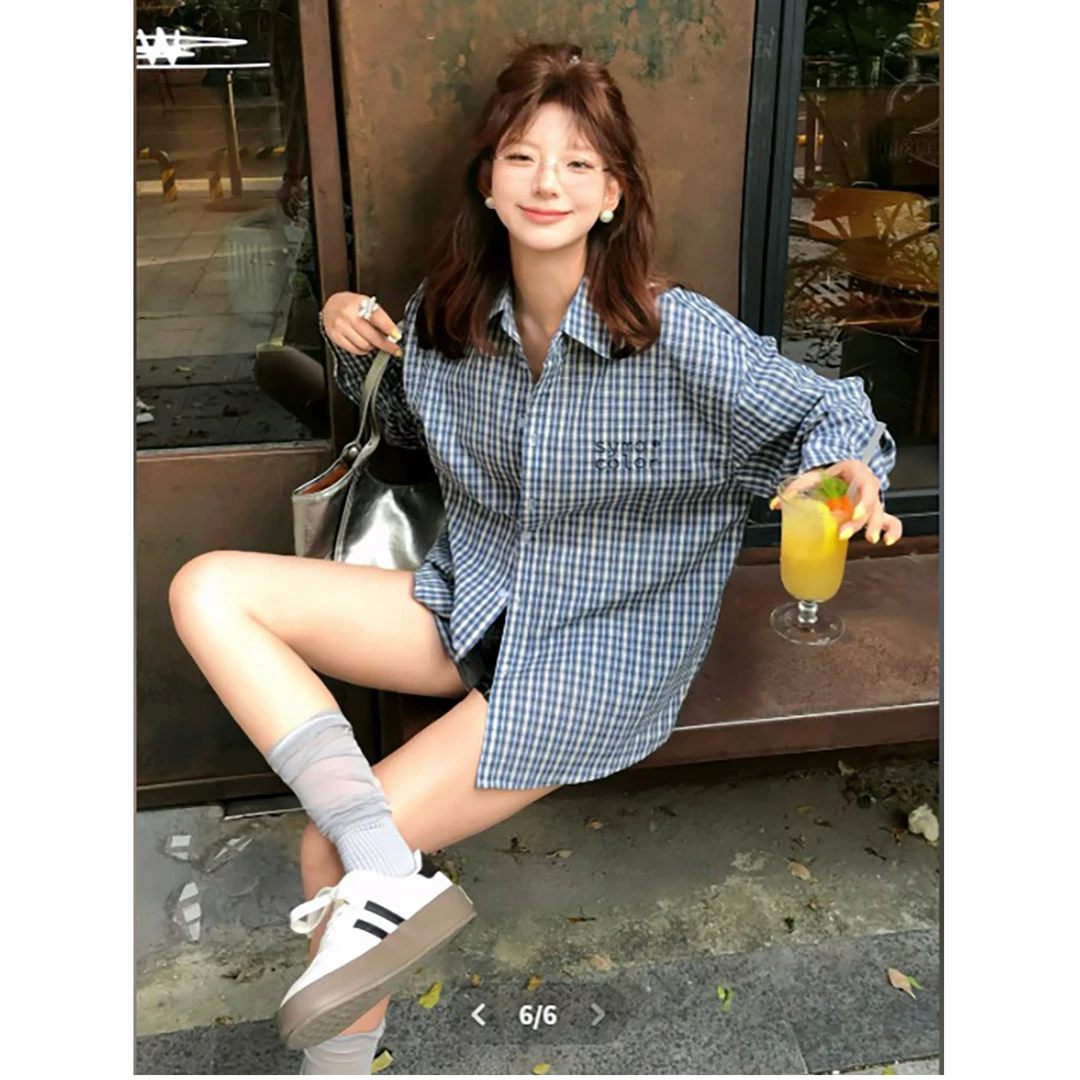 复古蓝色格子长袖衬衫女早秋韩版宽松学院风显瘦外穿格纹上衣气质
