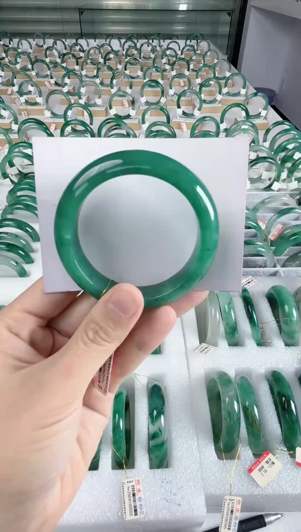 未镶嵌手镯石英质玉201