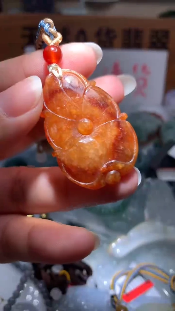 【闪购商品】翡翠颈饰未镶嵌保真天然A货翡翠