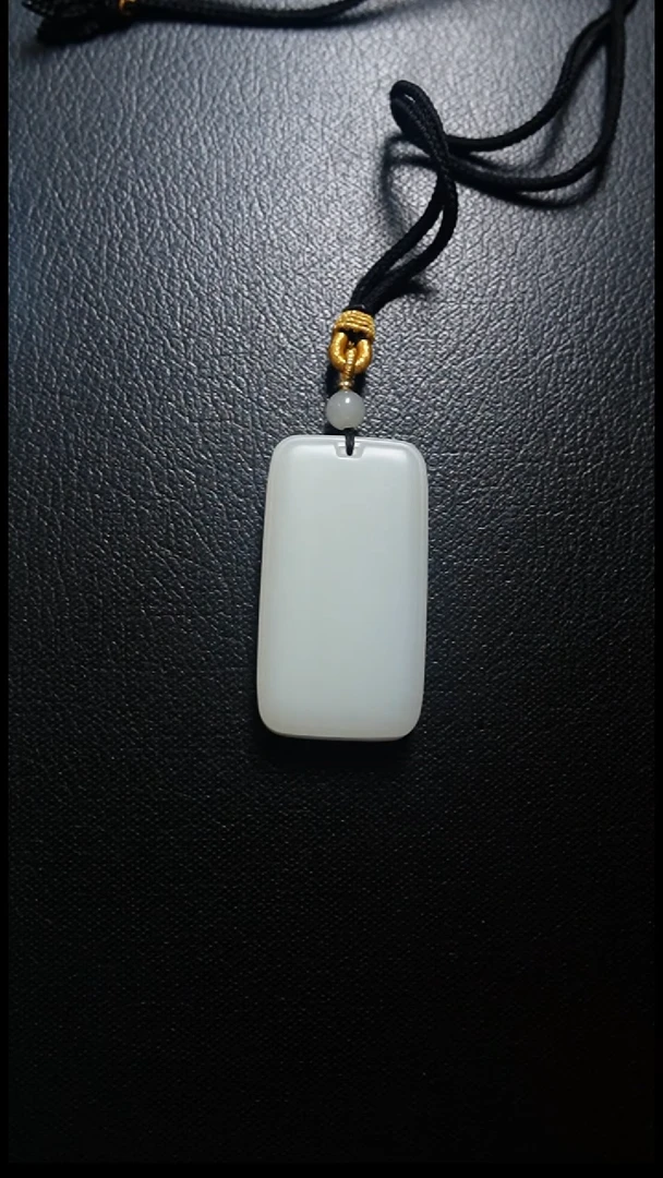 颈饰未镶嵌和田玉无事牌