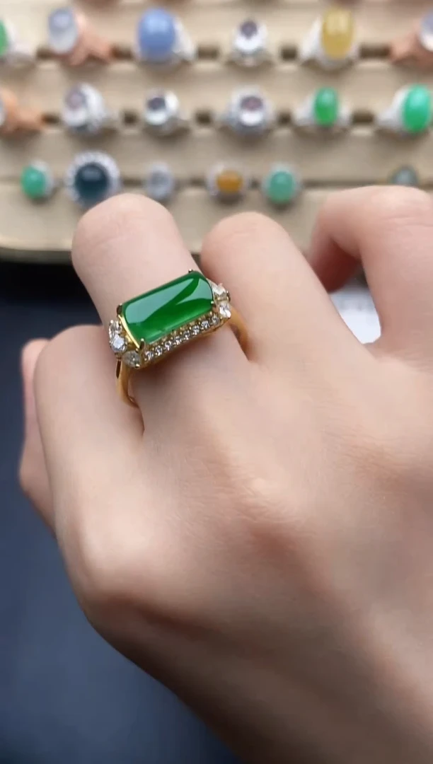 翡翠戒指银S925镶嵌一物一证一礼盒