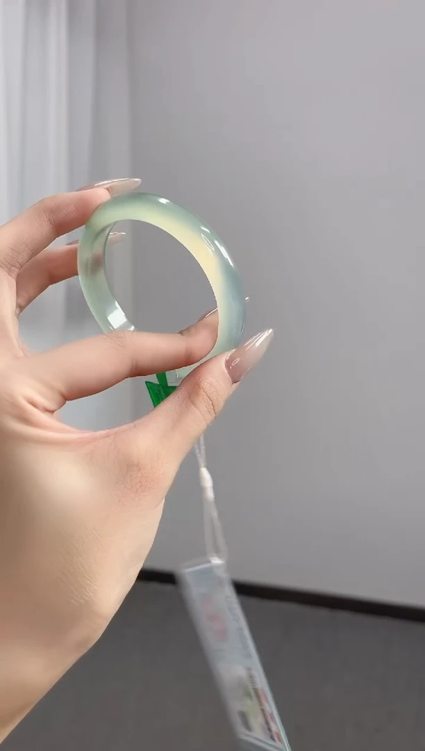 玛瑙/玉髓手镯未镶嵌56圈