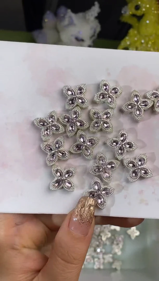 玻璃2661多通1个银色四叶草款