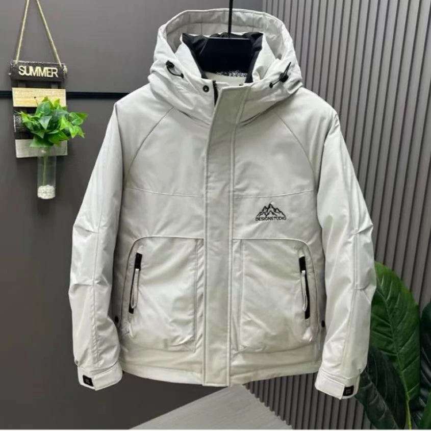 Y8802户外工装品质连帽羽绒服男潮流防风刺绣外套