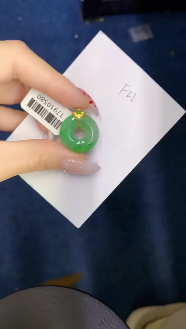 【闪购商品】翡翠颈饰18K金镶嵌00000000000