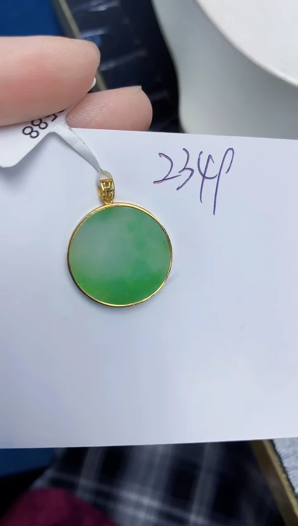 翡翠未镶嵌颈饰天然缅甸翡翠A货
