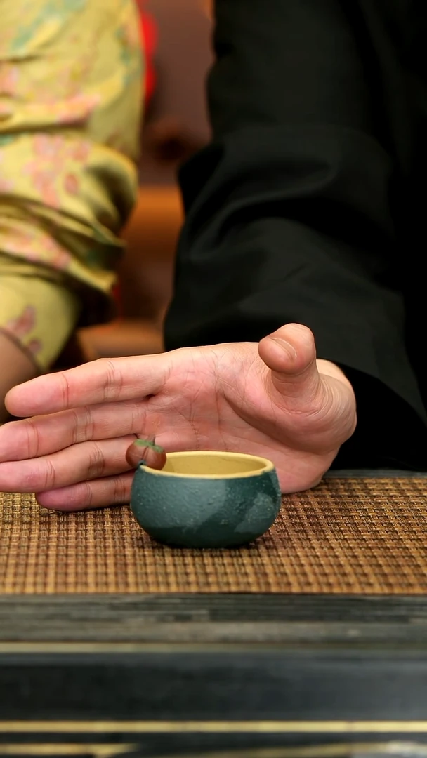 【闪购商品】紫砂茶壶TZP69本山绿 圆口柿杯