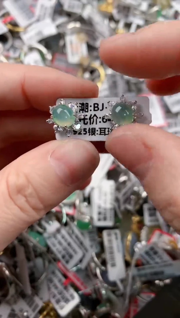 银S925镶嵌戒指翡翠666    9